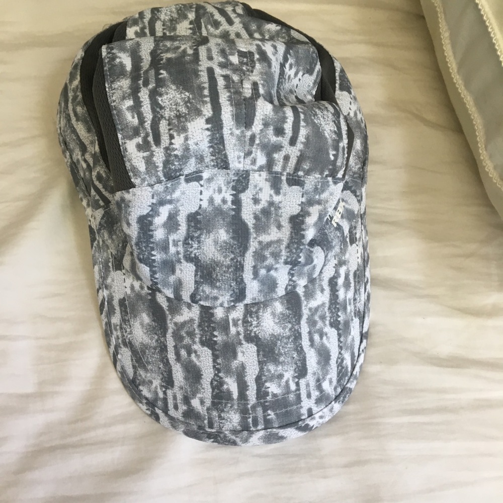 Hat - Picture 2 of 2